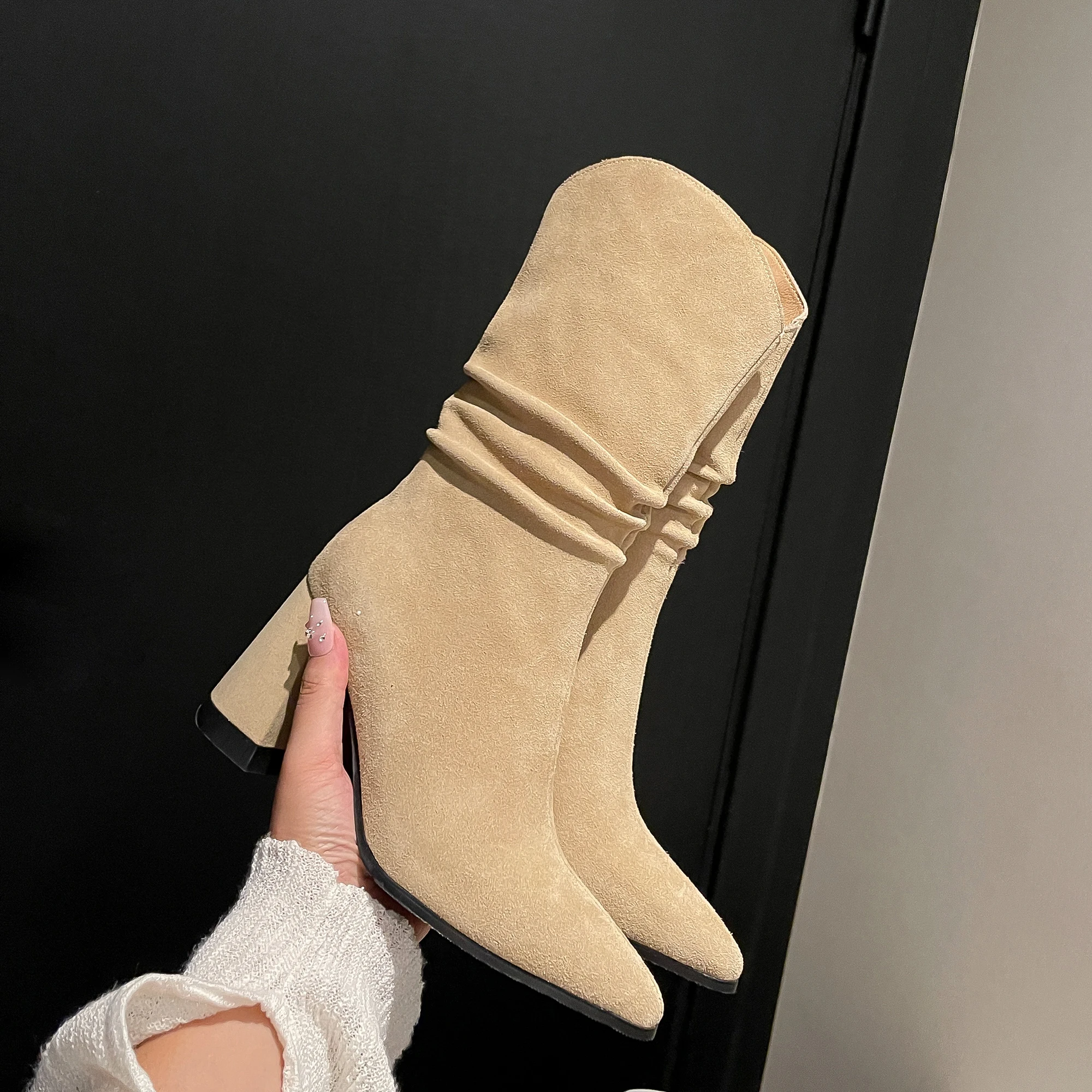 Autumn And Winter Boots, Cow Suede Material, Square Heel. Calf Height, Fashion Women\'s Shoes