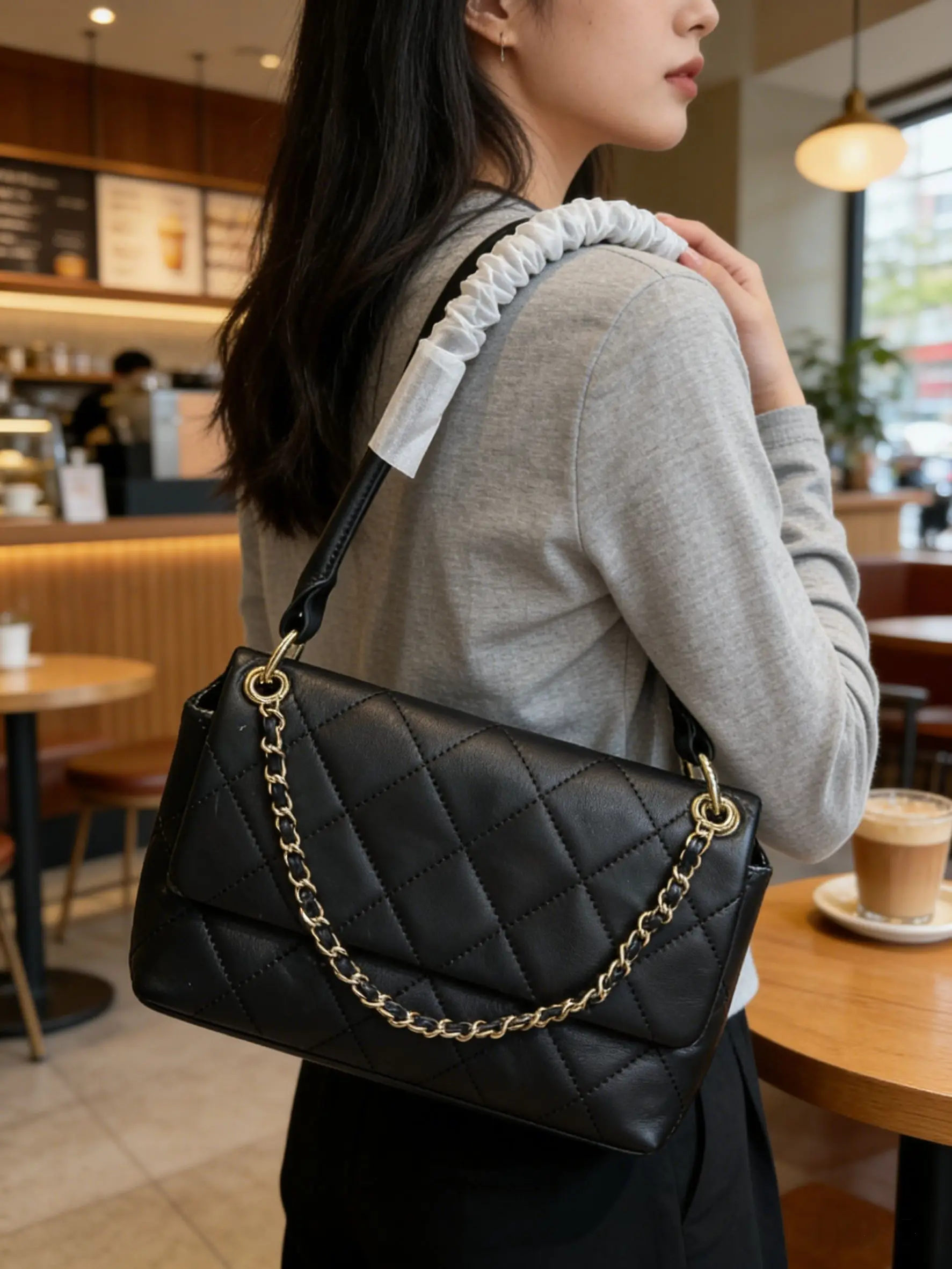 Urban Minimalist Large-Capacity Women's Bag New Single-Shoulder Messenger Bag Fashion Chain Design Bag