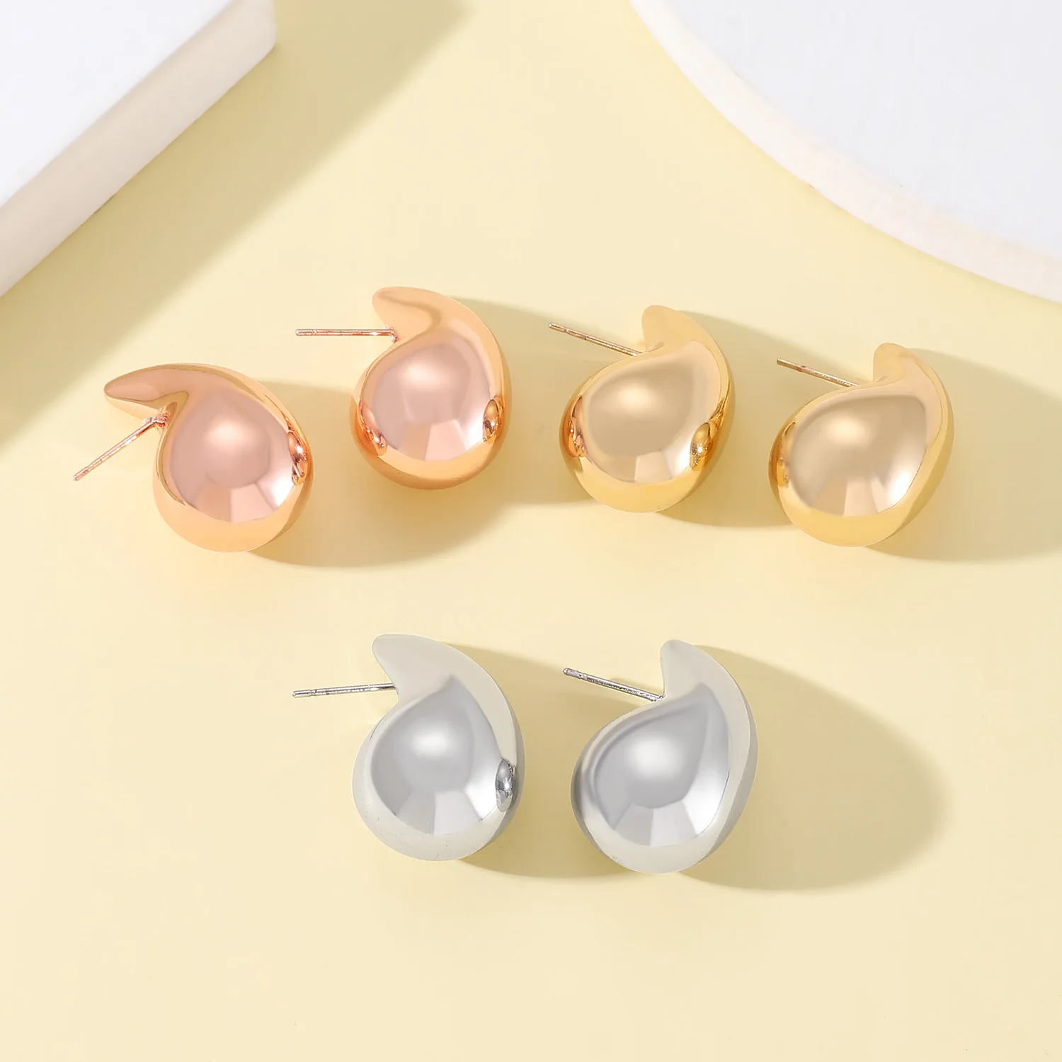 Fashion Elegant Water Drop Metal Earrings for Women Punk Smooth Surface Rose Gold Silver Color Teardrop Stud Earrings Jewelry