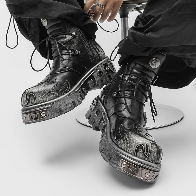 الرجعية الرجال تشيلسي الأحذية الفضة البني الرجال سميكة سوليد الارتفاع زيادة المضادة للانزلاق مصمم أزياء العلامة التجارية في الهواء الطلق دراجة نارية الأحذية