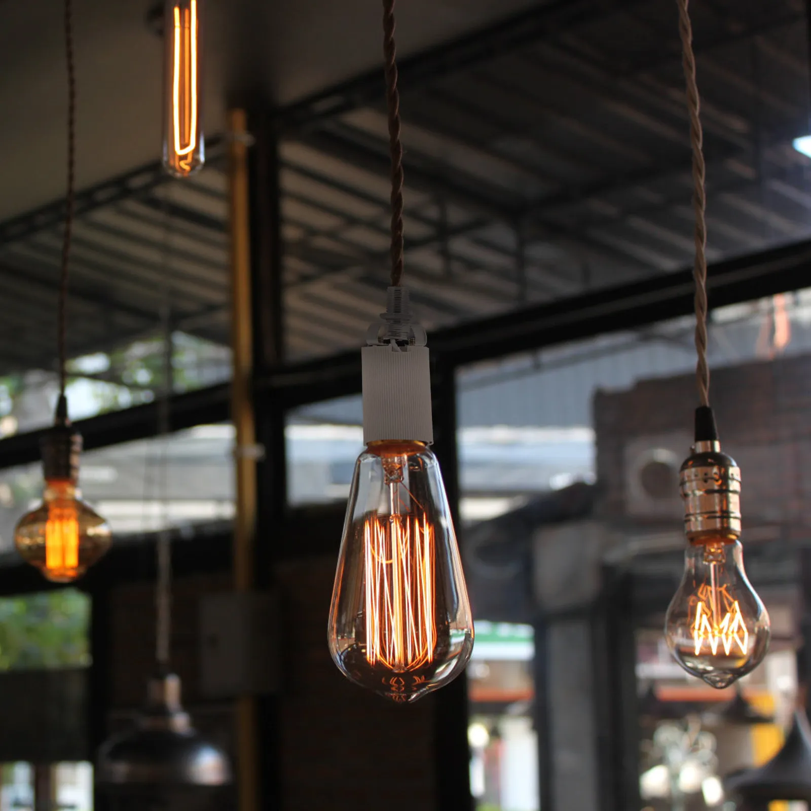 

Комплект из 4 керамических патронов E14, термостойкие, с резьбовым креплением, для подвесных потолочных светильников и проектов DIY-освещения