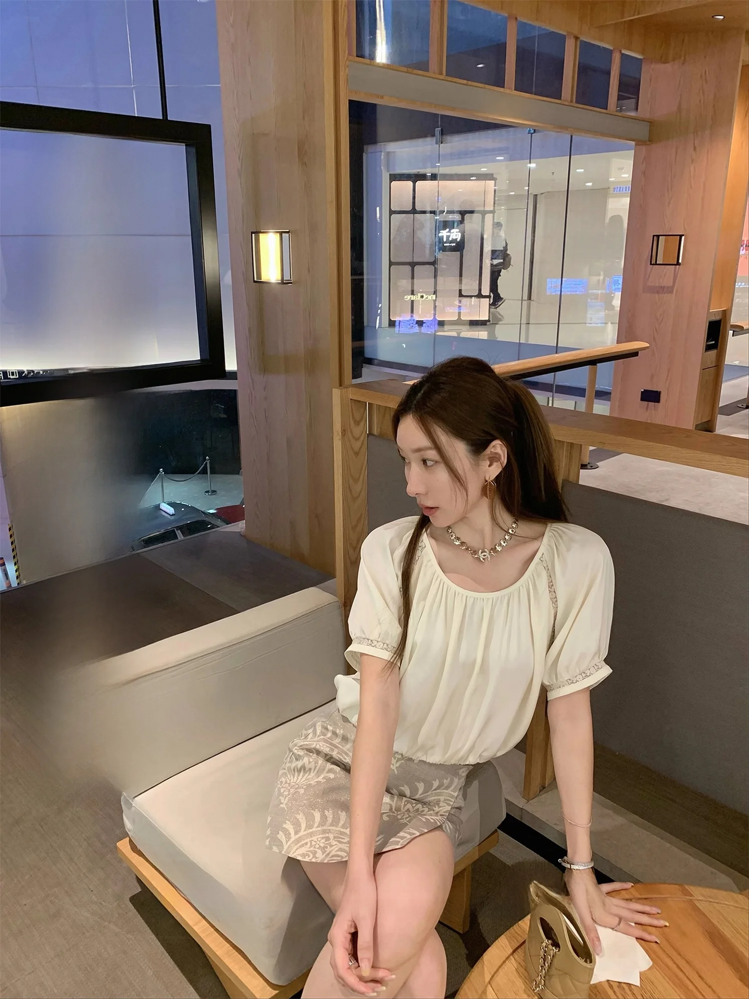 

Summer New Design Thin Lace ort Sve Women's irt Breathable Korean Sle Commute Wind Polyester Fiber Casual Top