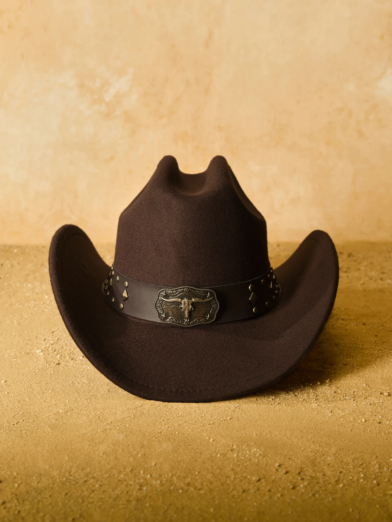1‑Pack Tropiscape Solid‑Color Vintage Polyester Cowboy Hat, Western Wide‑Brim Hat with Retro 3D Copper Bull Head Badge, Square & Round Rivets, Yellow Stone Accent Leather Strap, Cottagecore Festival‑Style Sun Hat, Ideal Gift