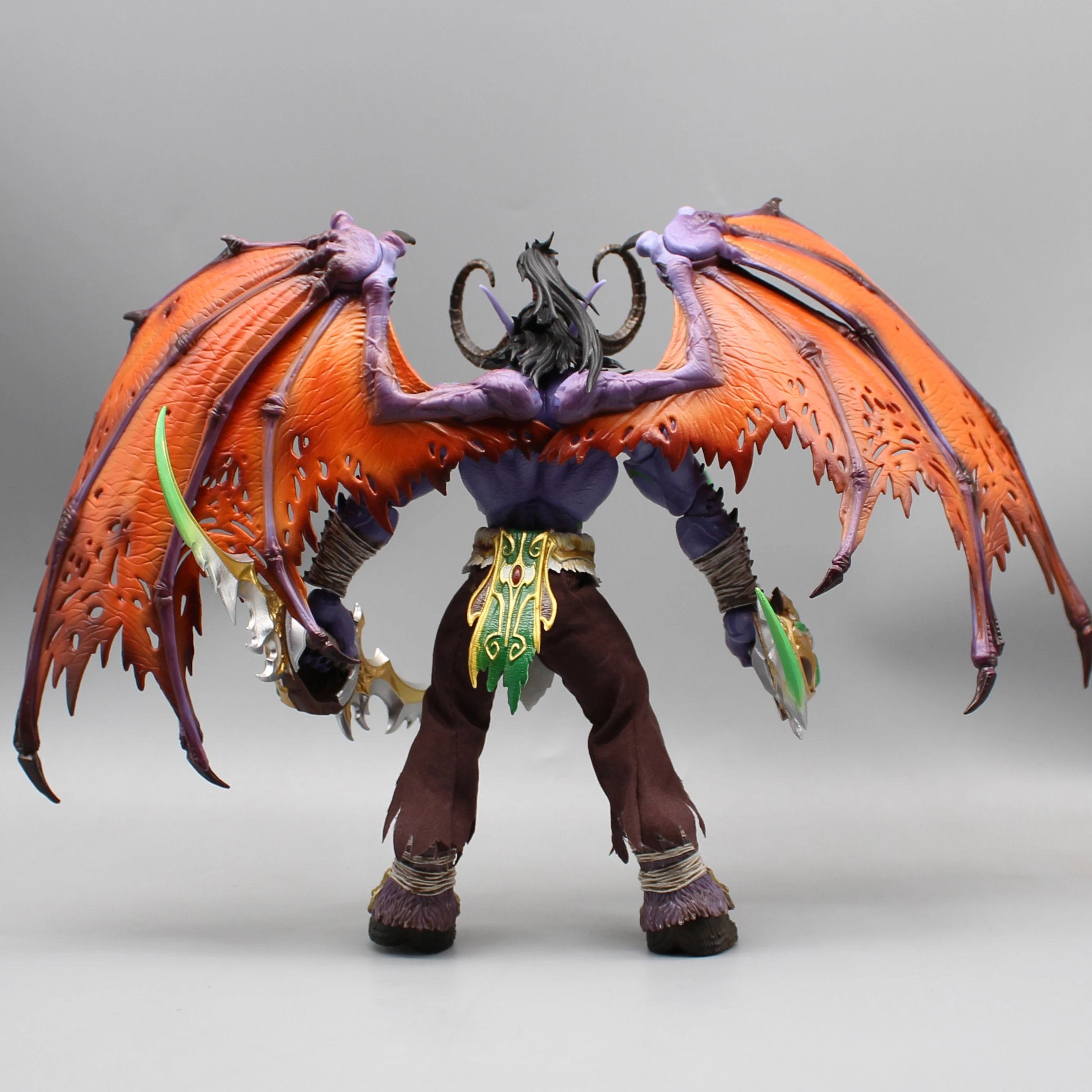 Anime Action Figure Hero Toys 2: World Of Warcraft Demon Hunter Illidan Yudian Joint Mobile Handpiece Collection Gift Toys