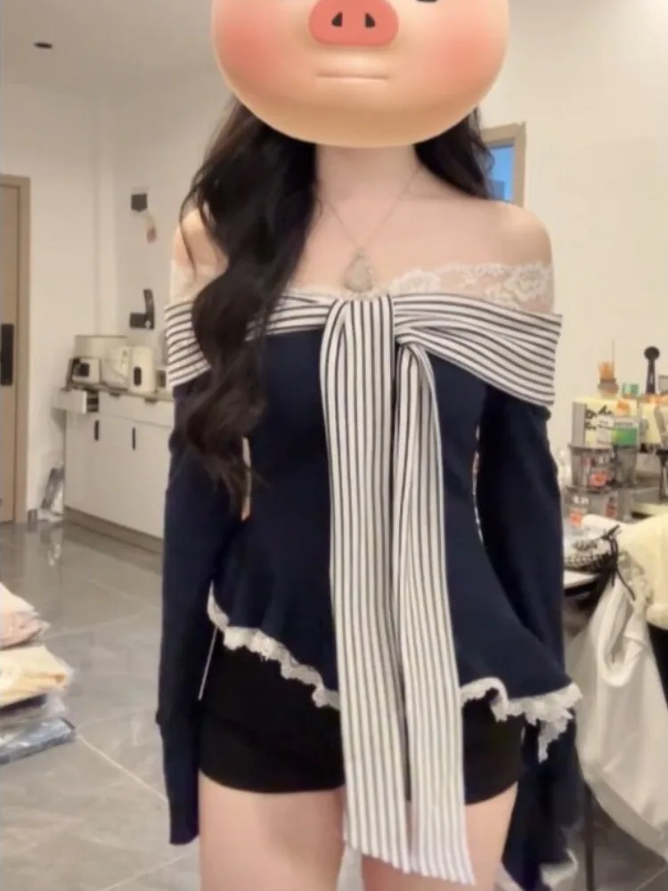 

Корейская женская футболка с длинным рукавом, кружевной отделкой, облегающая, с открытыми плечами, с завышенной талией, красивая, для ношения под одеждой