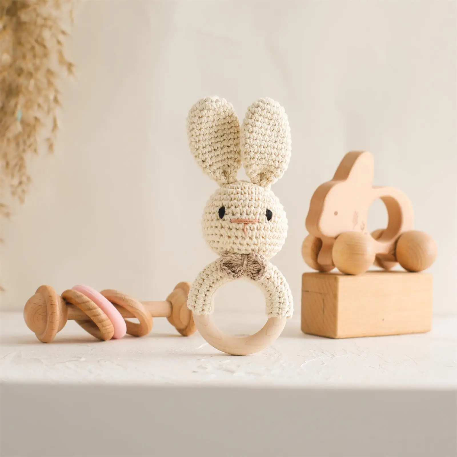 Wooden Baby Crib Mobile, Bee Theme Nursery Mobile Set, Hanging Rattle Infant Sensory Toys for Newborns 0-12 Months