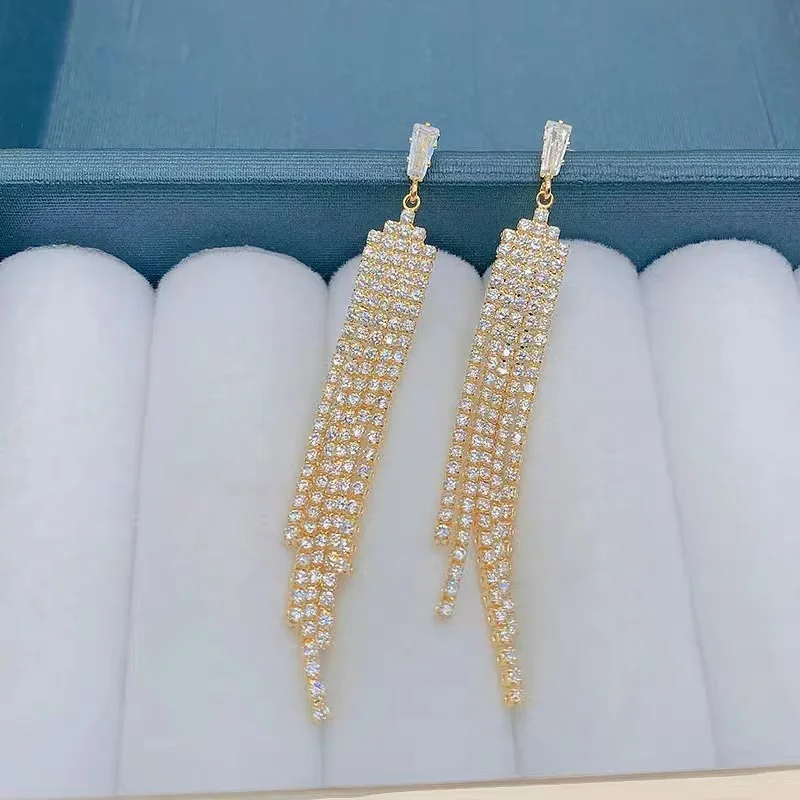 

Earrings Women Luxury Jewelry Retro Design Elegant Exquisite Tassel Fashion Versatile Jewelry Ear Piercing Hanging Earrings