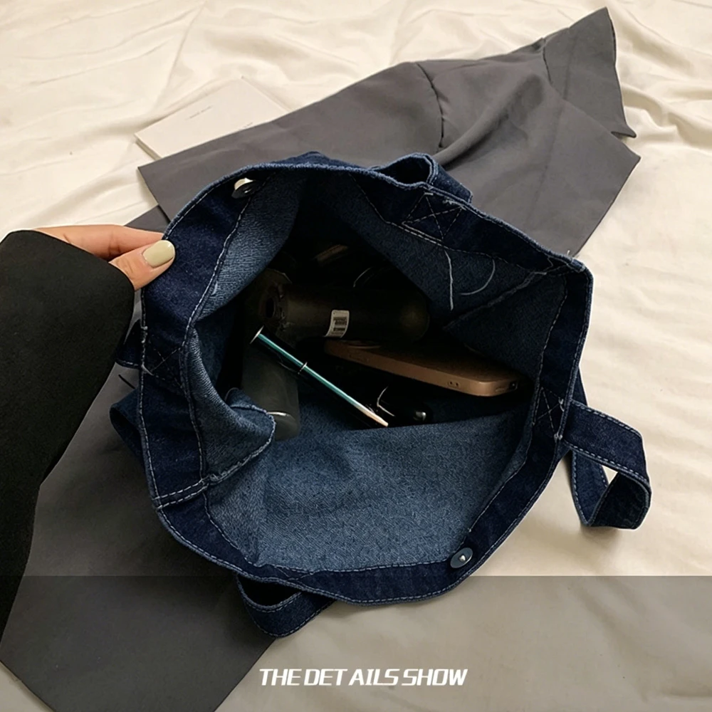 Koreanische Lässige Denim-Schultertasche, Künstlerische Große Damenhandtasche, Vielseitig für Alle Jahreszeiten und Pendler – Detail 5