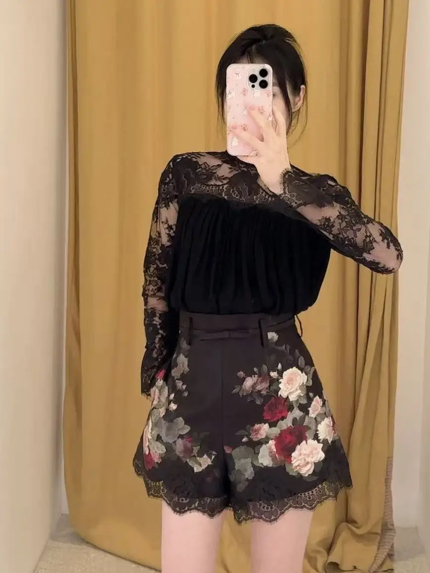 ชุดเซ็ตเสื้อคอสูงแขนยาวผ้าลูกไม้ลายดอกไม้สไตล์หรูหรา คอลเลคชั่นฤดูใบไม้ร่วง-ฤดูหนาว 2025 สำหรับผู้หญิง