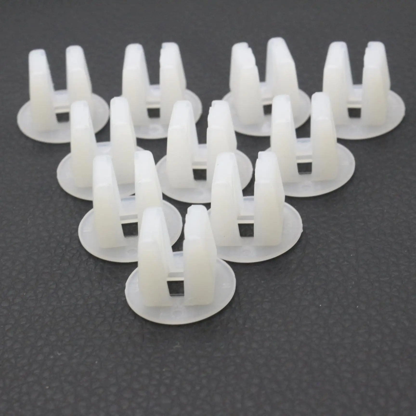 

10 Pcs Front Door Trim Grommet Retainer Clips for Nissan Altima Maxima Juke Sentra 01281-00111 Nylon White Locknut Replacement