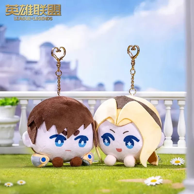 

New Original League of Legends Game Figures Garen Luxanna Crownguard Cartoon Magnetic Plush Pendant Game Peripheral Keychain Toy