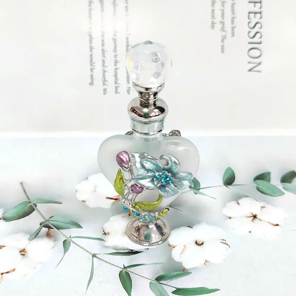 

Frosted Glass Arabian Style Antiqued Metal Perfume Bottle Refillable Bottle Essential Oil Dropper Bottle Cosmetics Container