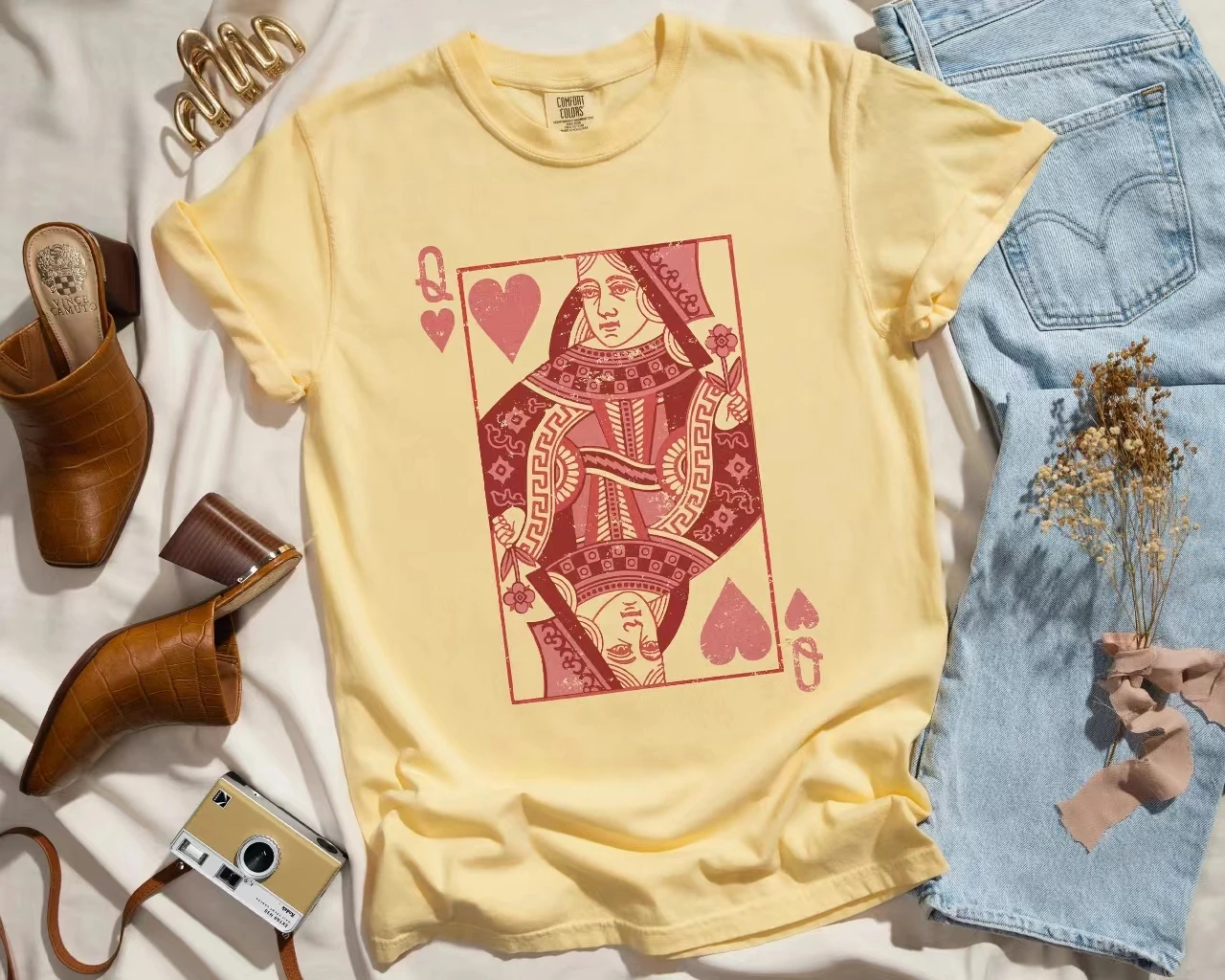 2024 New Individuality Fashion Women T-shirt Vintage Meteoric Queen of Hearts Print Female Shirt Play Cards Lover Girl Tee