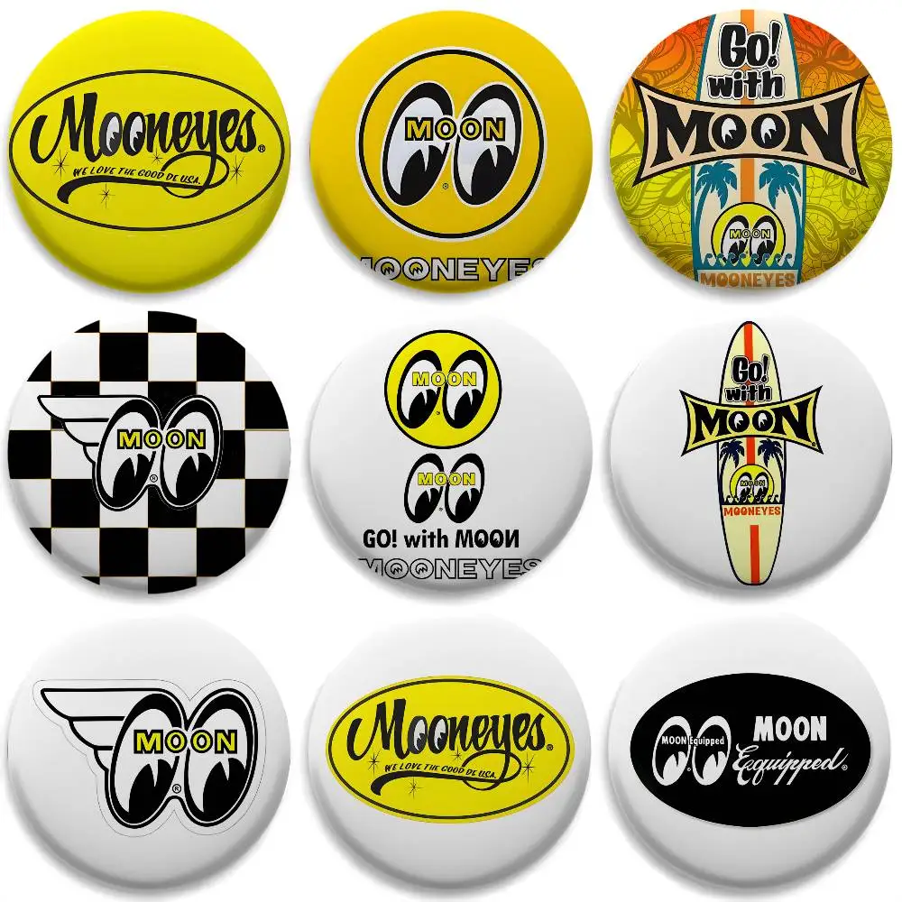 

M-Moon-eyes Luxury Logo Badges Round Exquisite Badge Brooches Creative Pins For Clothes Hat Backpack Gift Accessories