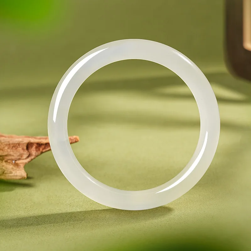 

Natural High Ice White Bracelet, Fashionable Temperament Elegant Jade Bracelet