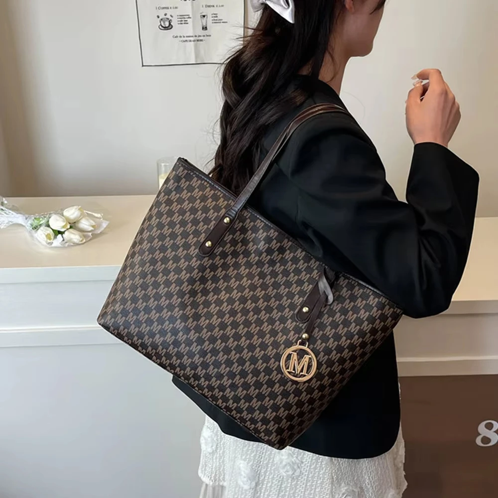 

Stylish Tote Bag for Women, Vintage Handbag, Large Underarm Shoulder Bag, Perfect for Daily Use, Work, Outdoor, Travel, Shopping