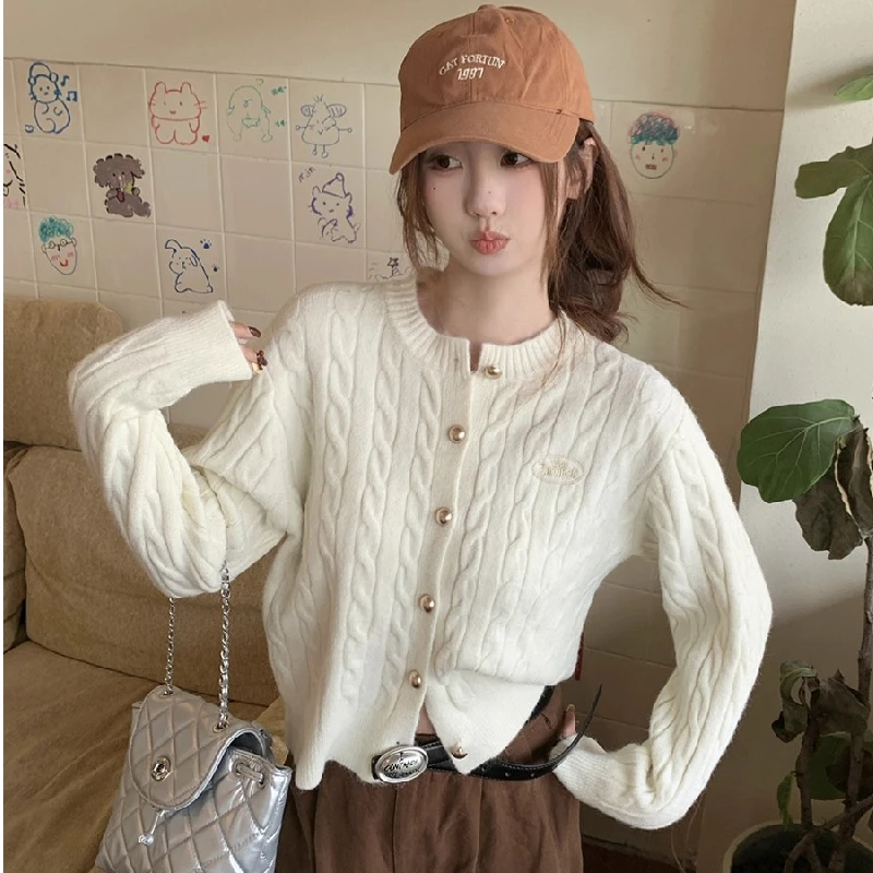 Dongguan Daliang Knitted Sweater Shantou High End Women's Fashion New Style Open Cardigan Knitwear for Autumn Season