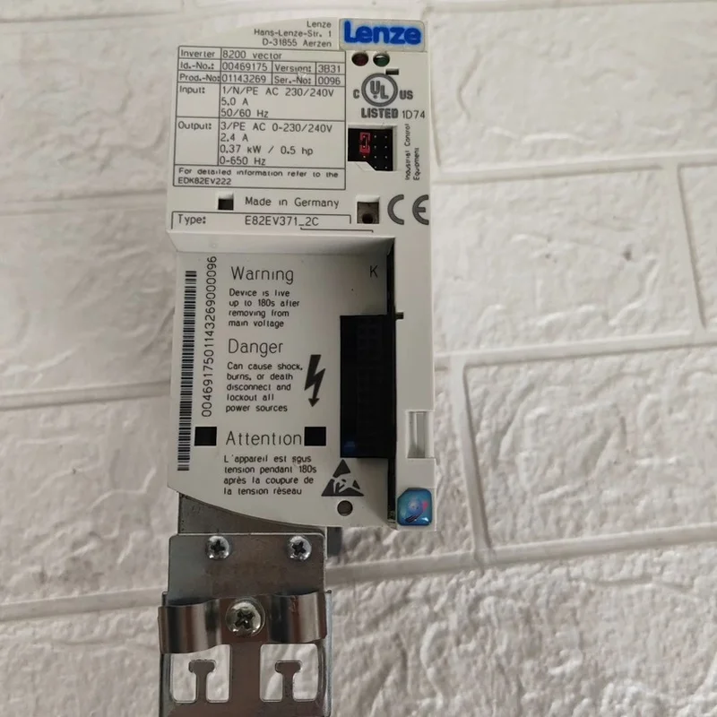 E82ev371-2c 8200 230/240v 0.37kw Plc New  Industrial Automation Programmable Control Plc Systems