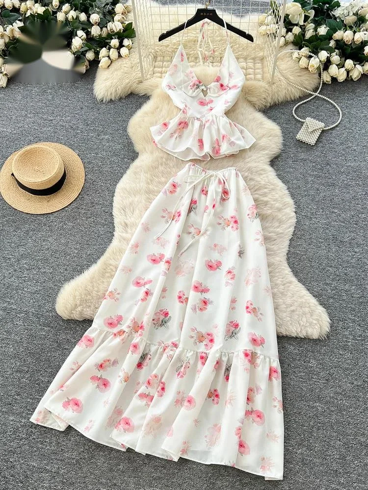 

Горячая новинка: Цветочный праздничный комплект из 2 предметов – топ-халтер с вырезами на спине и юбка А-силуэта с оборками. Летний романтический комплект для женщин.