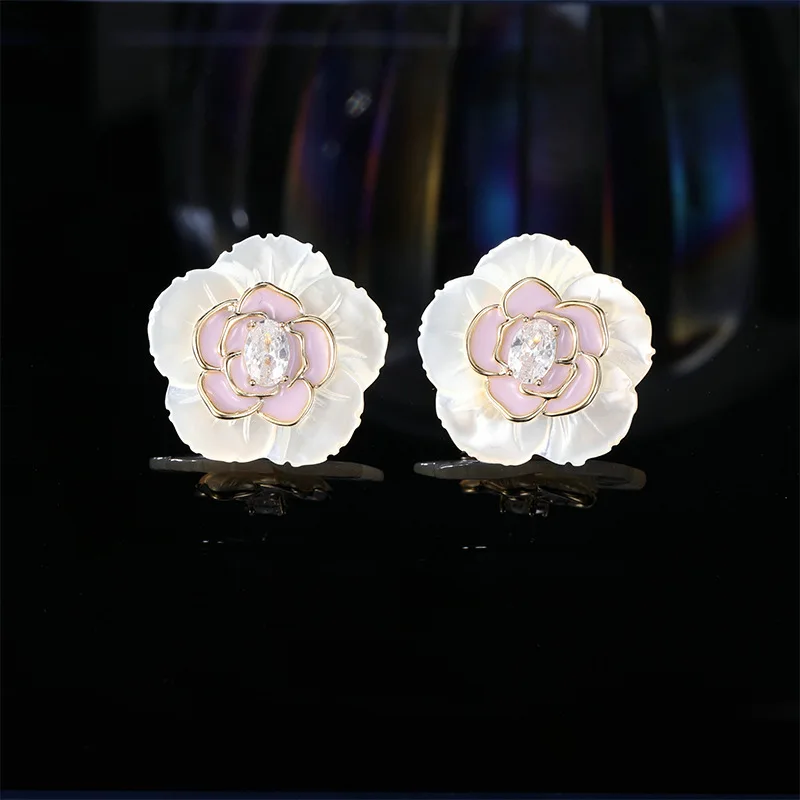 

New niche enamel camellia earrings S925 silver needle Niche design earrings Natural mother-of-pearl flower stud earrings