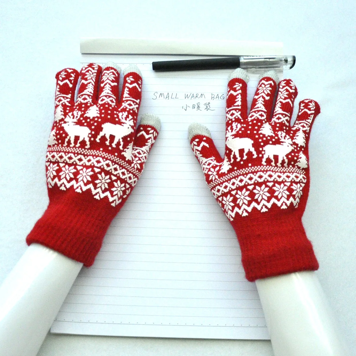luvas-de-veludo-quentes-e-tricotadas-para-homens-e-mulheres-luvas-de-inverno-para-estudantes-com-motivos-de-Arvore-de-natal-e-flocos-de-neve-luvas-para-ciclismo-e-escrita-ao-ar-livre