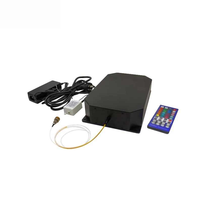 Modulo accoppiato in fibra monomodale SMF Lunghezza d'onda RGB 450nm,520nm635nm 462nm,532nm640nm Strumenti di imaging medico OEM