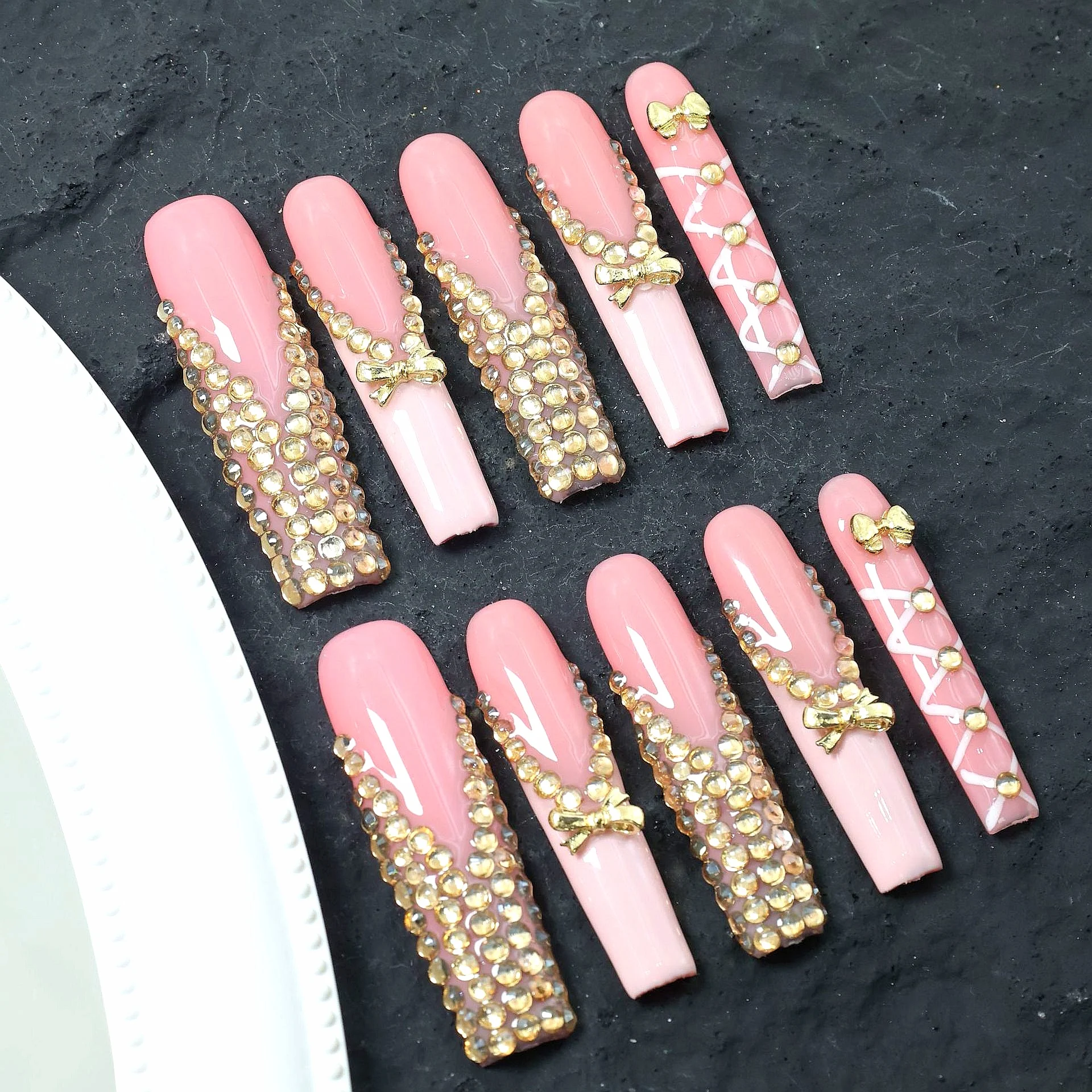 

Luxury Pink Gold Rhinestone Bow Press-On Nails - Long Coffin False Nails for Women (Bl02)