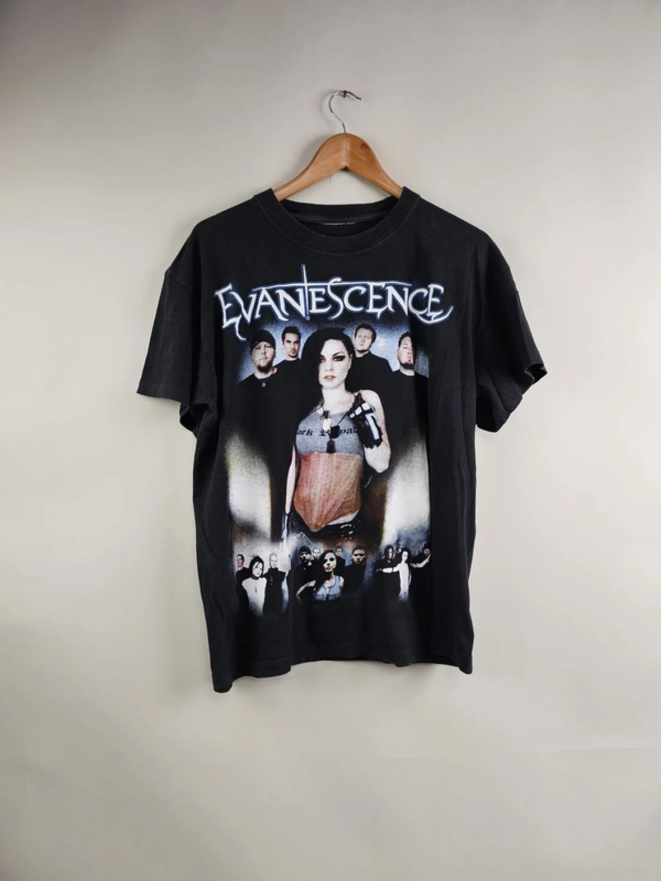 Vintage 2003 Evanescence Fallen Band Graphic Black Tshirt Reprint S-5XL KH11636Shirt Men Top High End Men's Clothing Man Clothes