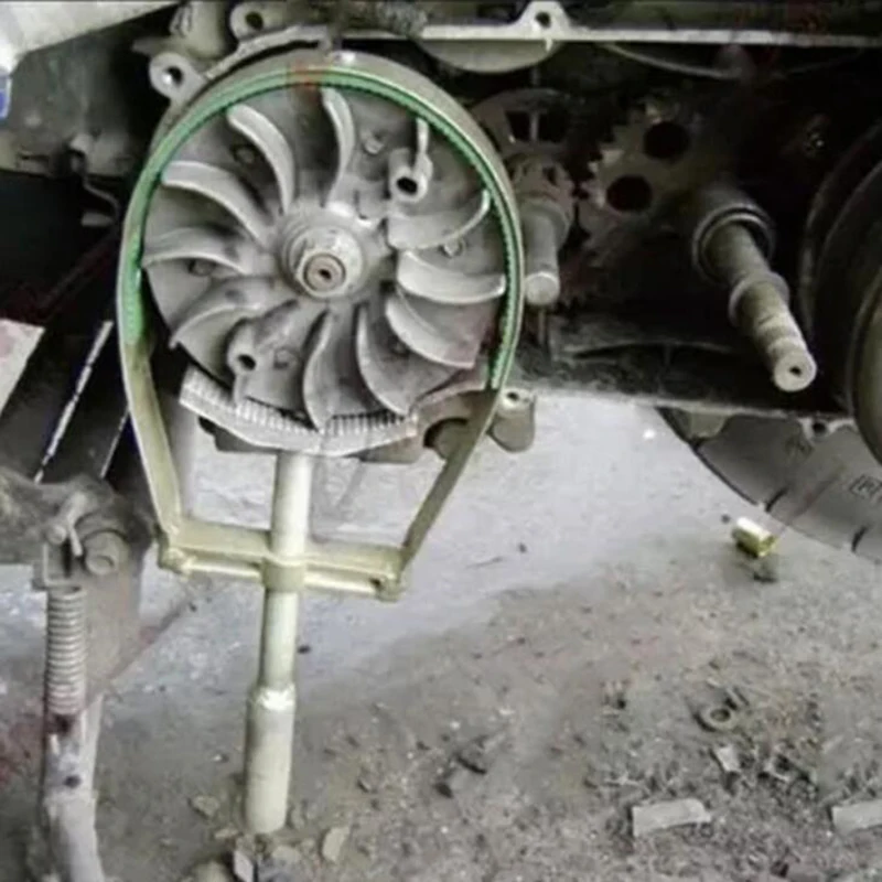 Gear and Pulley Puller with 6mm Thick Belt, Anti-slip Handle, Toothed Fixed Head for Flywheel Disk Front Clutch Disassembly