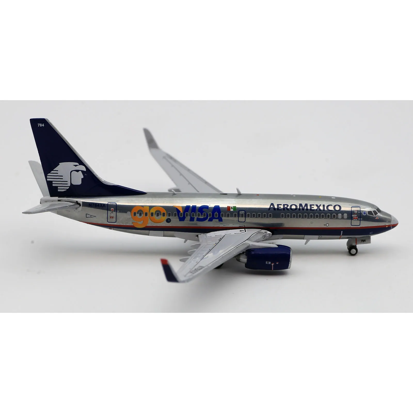 XX40028 Alloy Collectible Plane Gift JC Wings 1:400 Aeromexico Air \