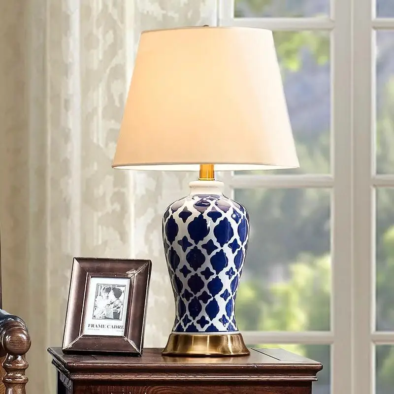 

New Chinese blue blue and white porcelain ceramic table lamp bedroom bedside lamp modern