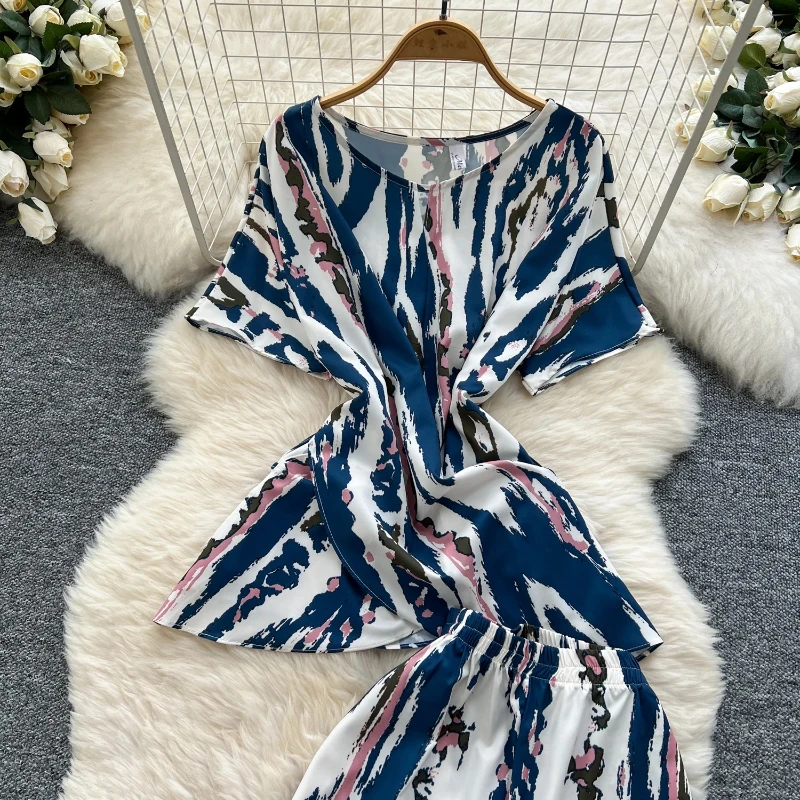 Setelan Dua Potong Fashion Musim Panas Wanita Print Atasan Lengan Pendek + Celana Panjang Kaki Lebar Setelan Wanita Pakaian Jalanan Set Dua Potong