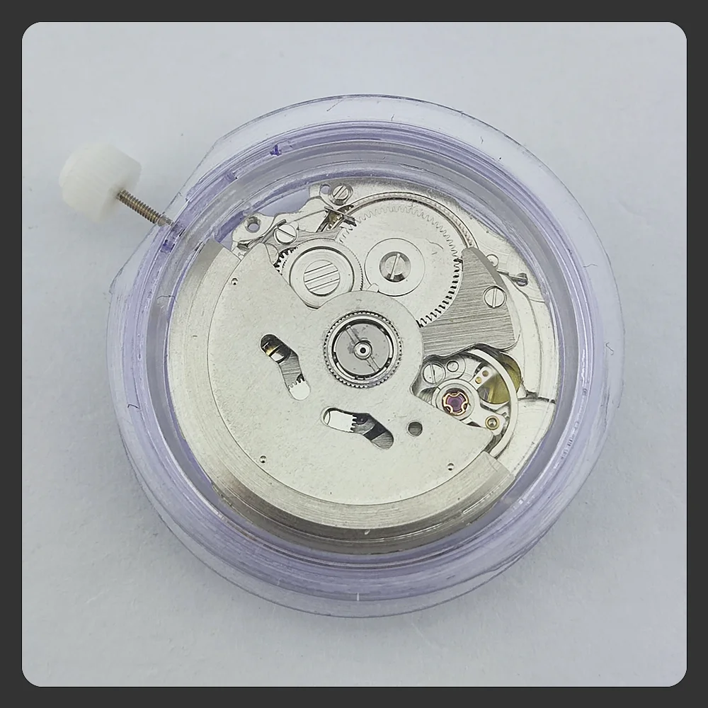 35 movement made in China can replace the Japanese original NH35 movement 3 o'clock movement watch automatic mechanical movement