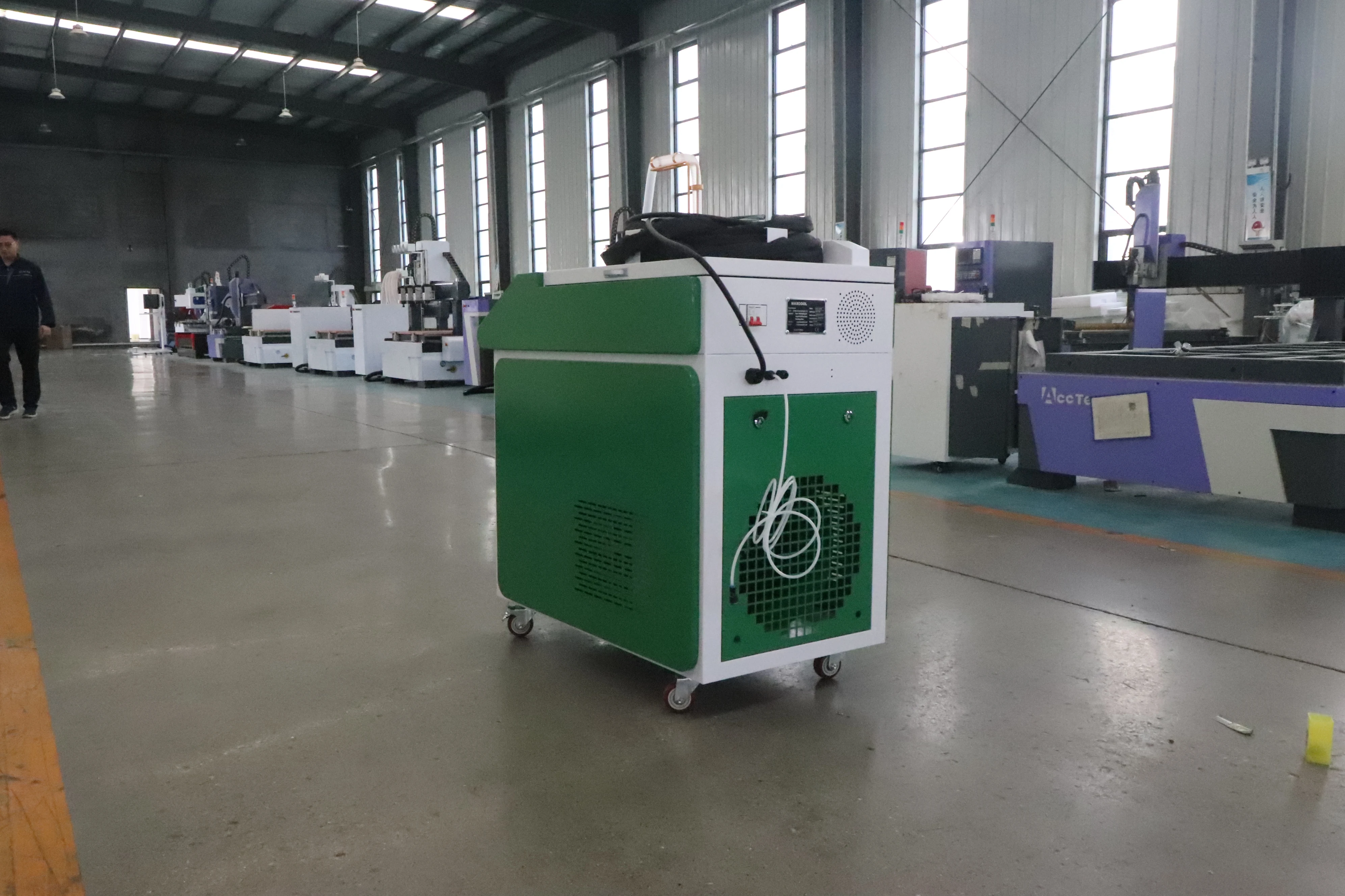 Machine de nettoyage laser à f - Fiber Laser Cleaning Machine 1000W avis et prix