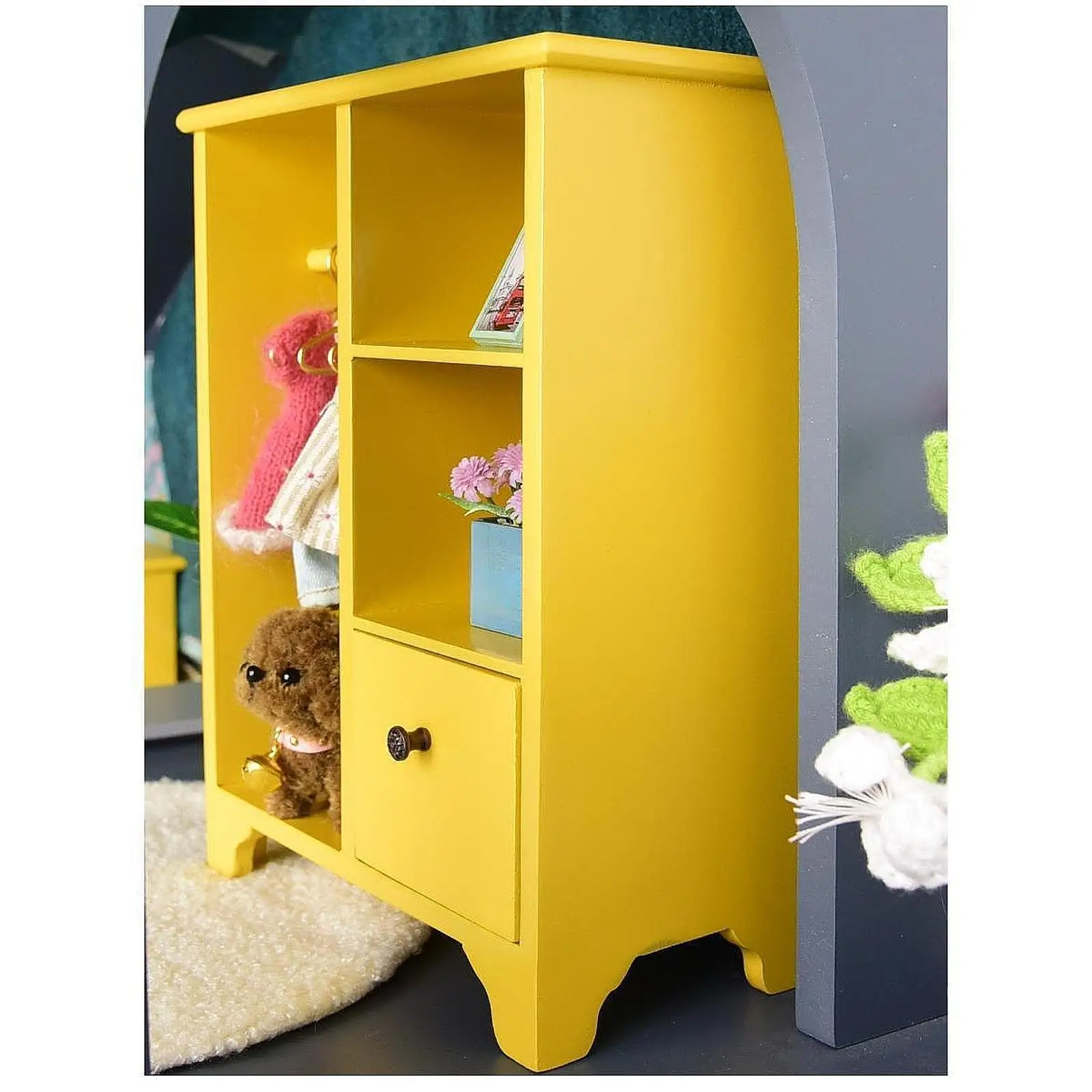 1/12 Dollhouse Wardrobe Pretend Play Toy, Handicraft for Living Room Scene Model Miniature Wooden Furniture,