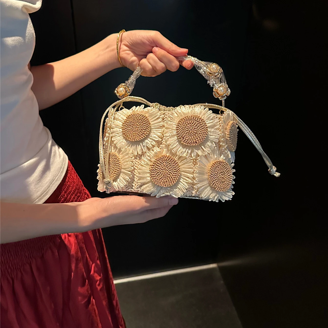 

Woven Flower Women's Handbags Luxury Design Vacation Style Hand-held Basket French Fashion Elegant Lady Metal Evening Bag