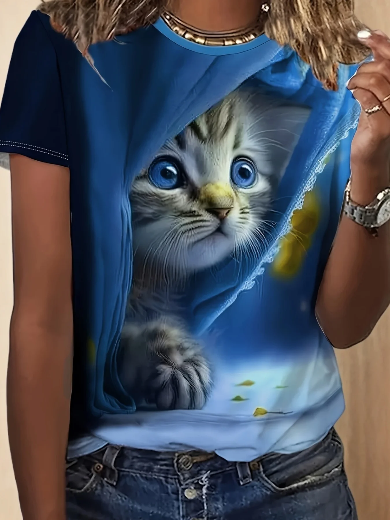 

Plus Size Cat Print T-shirt, Casual Short Sleeve Crew Neck Top For Spring & Summer, Women's Plus Size Clothing