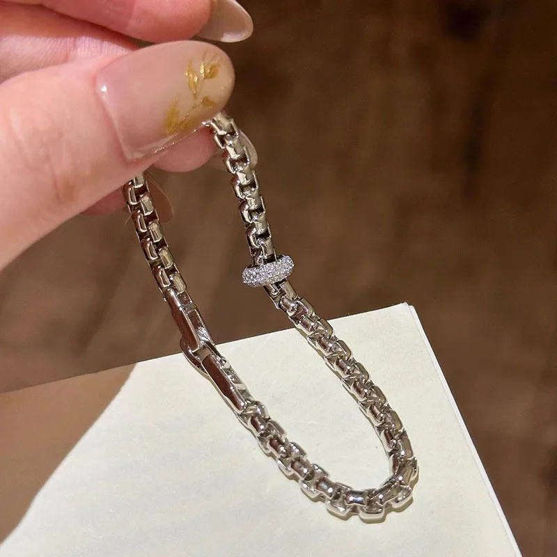 925 Silver Cold Wind Reversing Chain Sparkling Diamond Running Loop Bracelet, Exquisite And Versatile Women's Festival Gift
