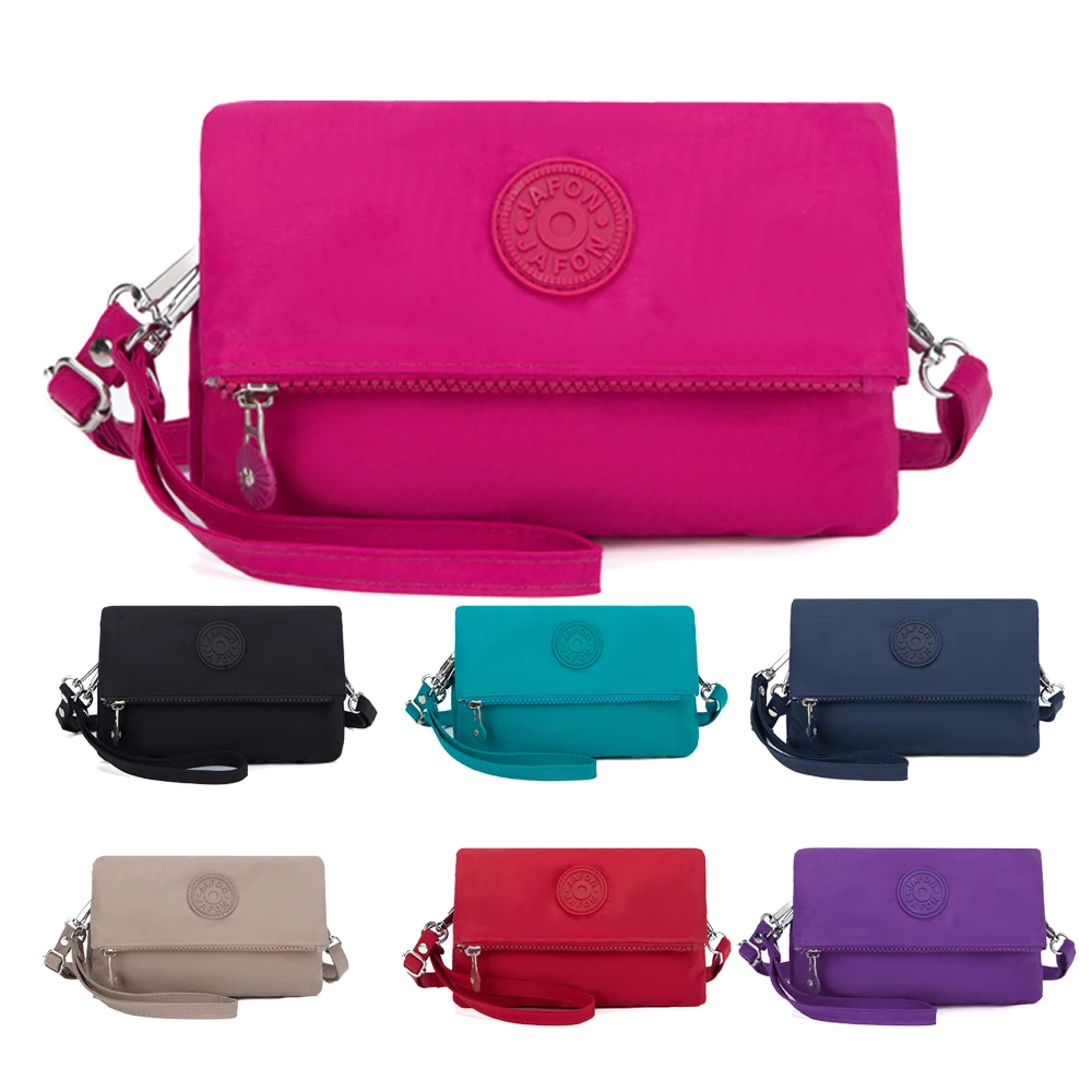 

Lightweight Nylon Crossbody Bag for Child with Adjustable Strap Multi-Pocket Zipper Closure Compact Everyday Shoulder Bag