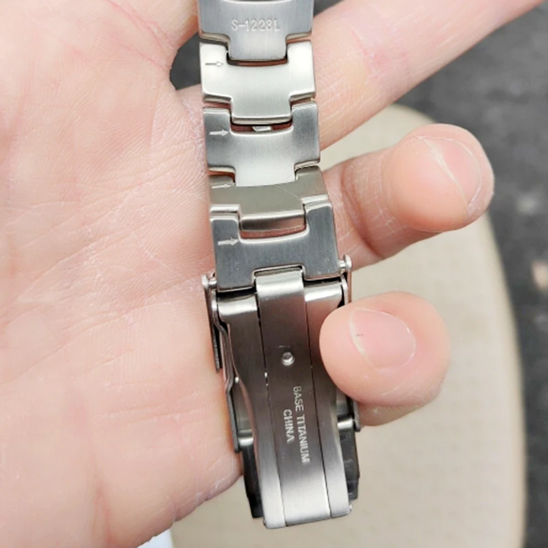 Cinturino in titanio per orologio sportivo Casio PROTREK 3135 PRG-130T cinturino prg130t braccialetto leggero per alpinismo all'aperto