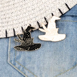 Halloween Witch Hat Brooches Enamel Funny Magical Pprops Clothes Lapel Pins Backpack Badges Rave Party Jewelry Gifts for Friends