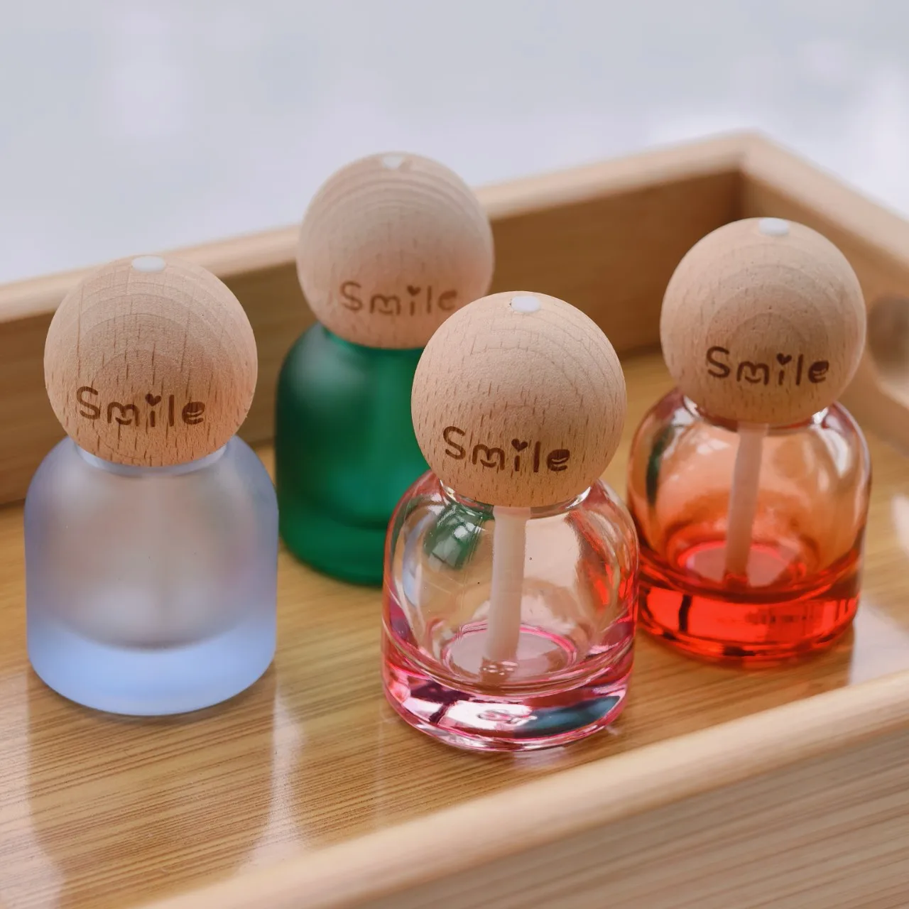 Elegante bottiglia per diffusore di aromi Elegante arredamento per la stanza Contenitore riutilizzabile per olio essenziale Diffusore di olio essenziale Bottiglia di vetro vuota