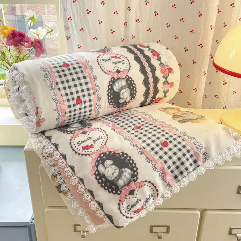 Lolita Style Lace Summer Thin Comforter Cotton Filling Lightweight Air Condition Quilt Bed Sleeping for 150X200CM Blanket Quilt
