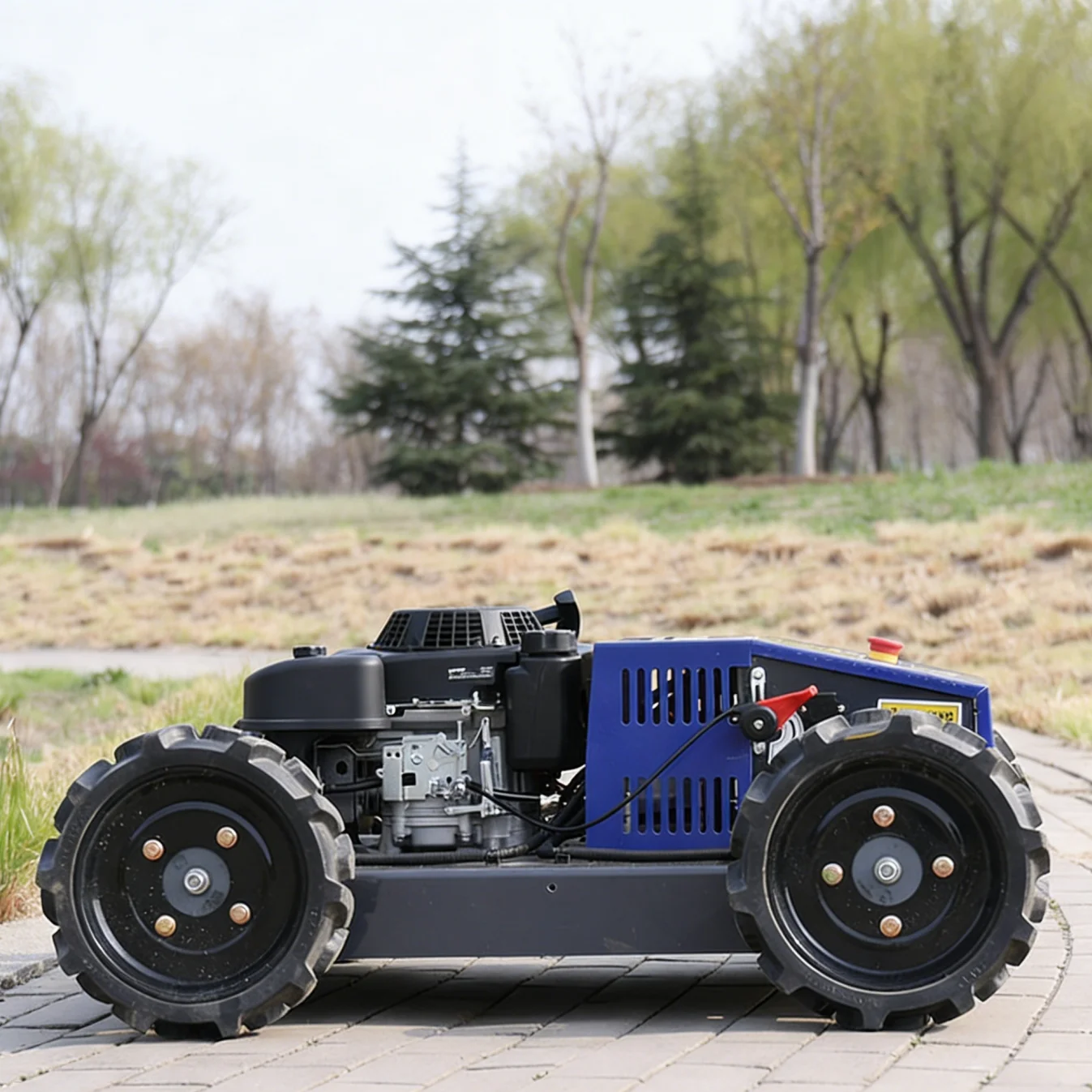 

Customized Crawler Remote Control Lawn Mower All Terrain Anti Slip High Power Mowing Machine for Orchard Slope Farm Use