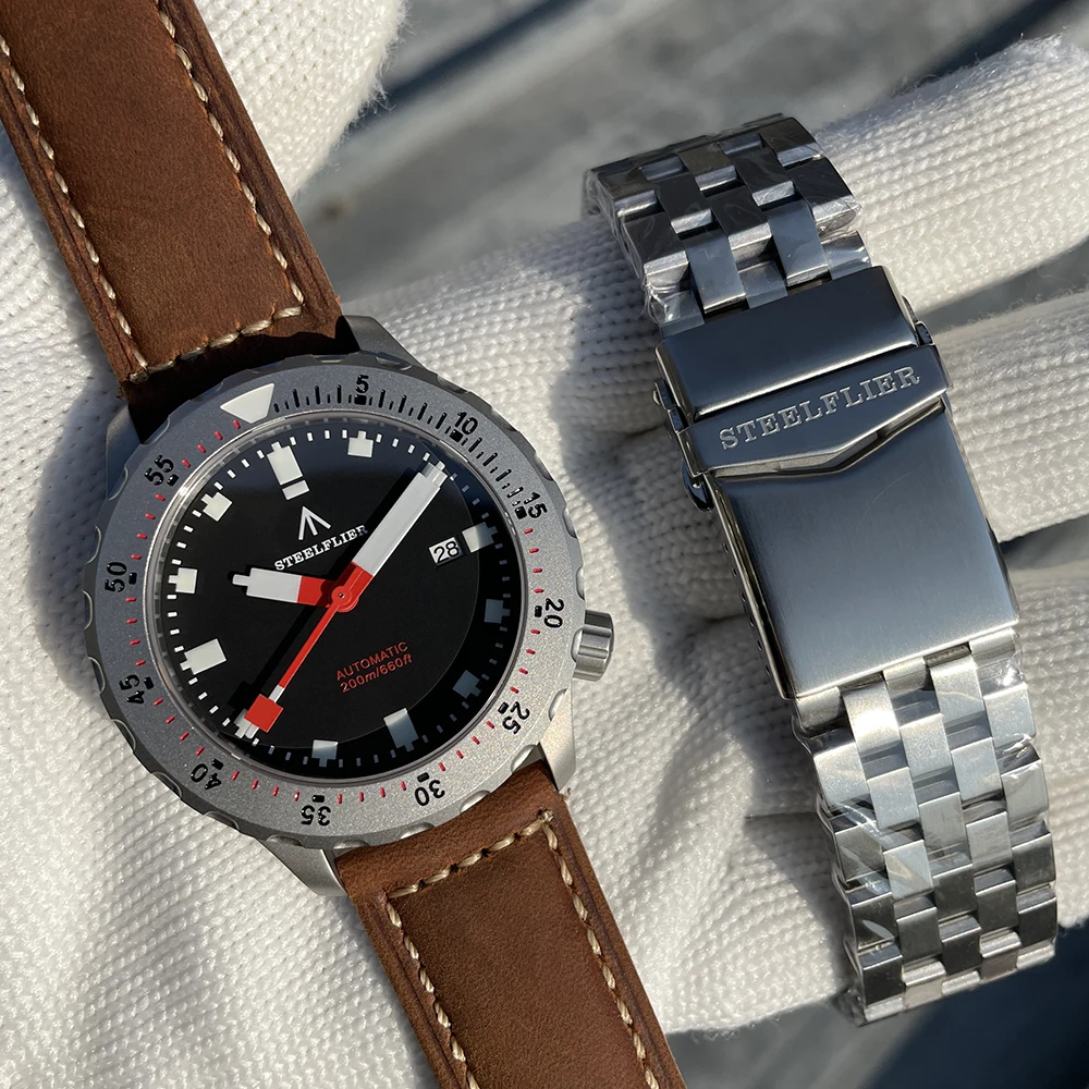 ساعة يد ميكانيكية عصرية SF752 رسمية من STEELFLIER NH35 حركة سوبر BGW9 مضيئة 20Bar ساعات غوص فاخرة مقاومة للماء