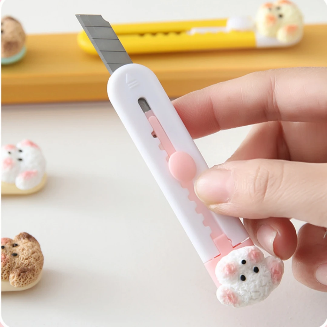 Милый-мини-нож-в-виде-собачки-портативный-выдвижной-нож-резак-для-вскрытия-посылок-канцелярский-нож-для-дома-и-офиса