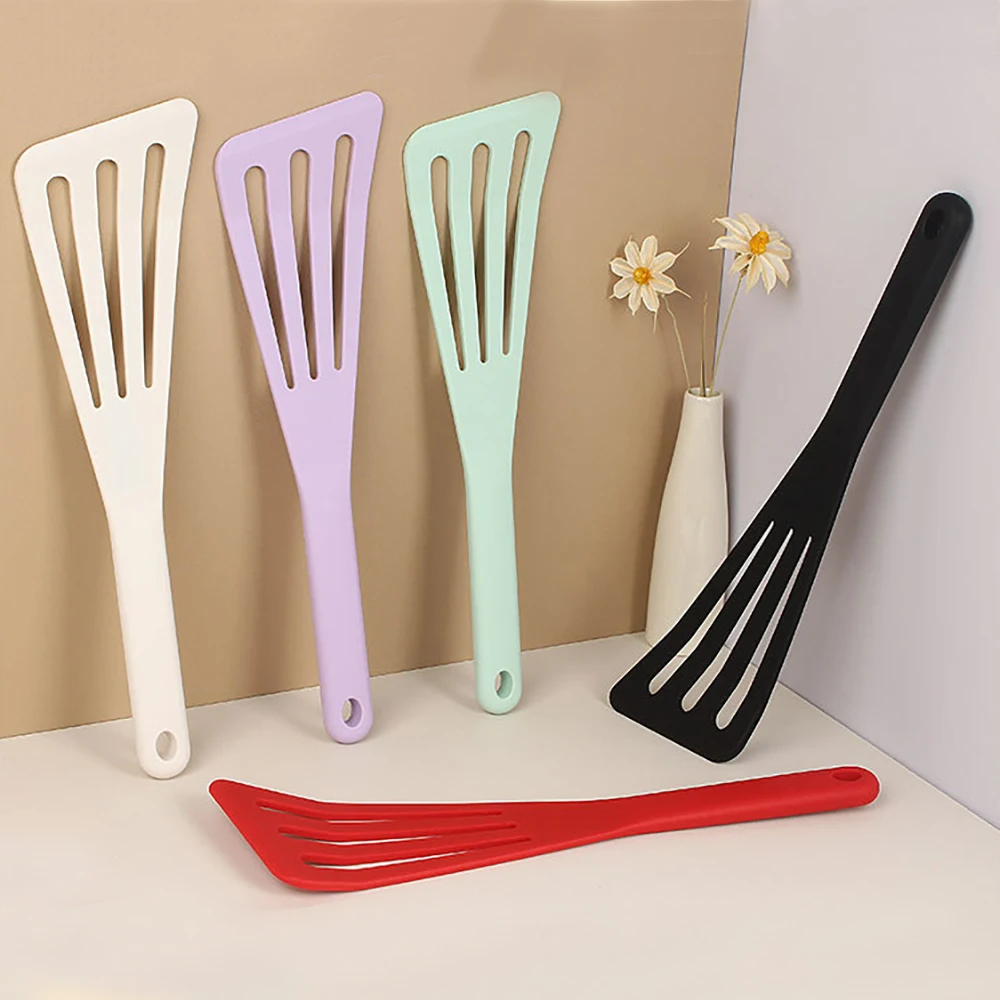 1PC Silicone Inclined Drain Shovel for Frying Fish Household non Stick Pot Shovel High-temperature Resistant Kitchen Utensils