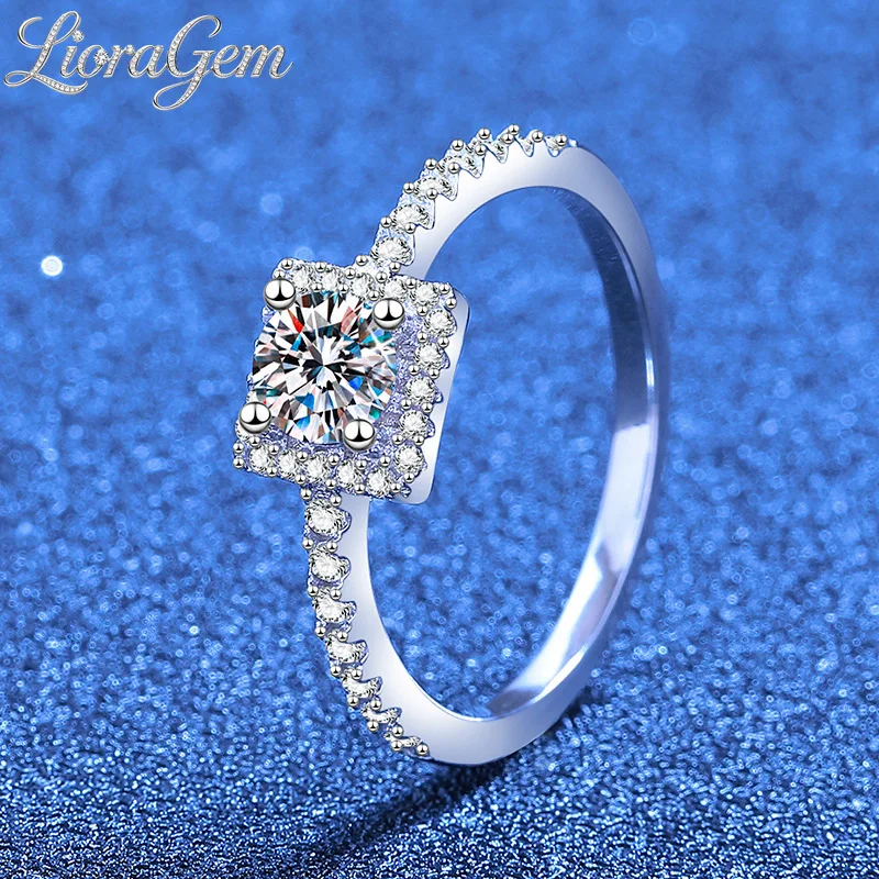

LioraGem Little Sugar D-Color Moissanite Ring, Luxurious 0.5-Carat Square Wrapped Ring Platinum PT950 Stamp Girlfriend Gift