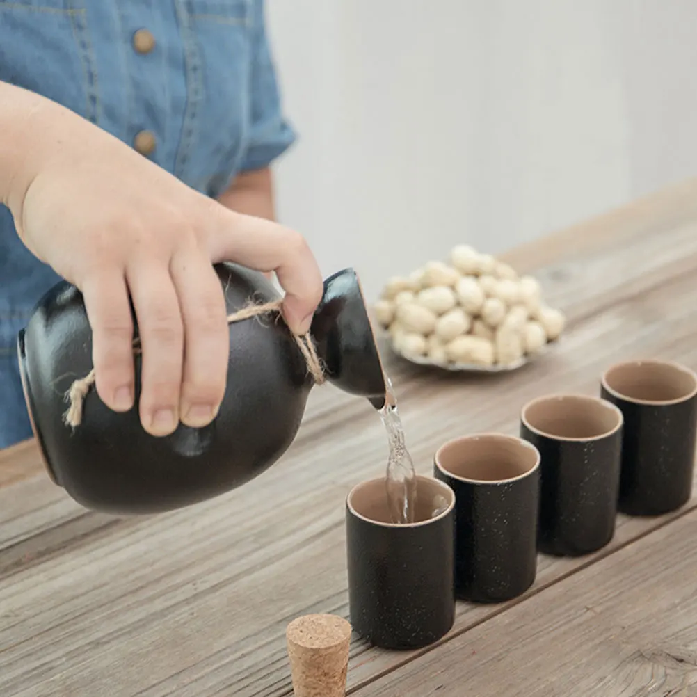 

Ceramic 500ml Sake Ceramic Jug Bottle Black Clay Tokkuri Pot Japanese Design Home Bar Decor Serving Jug