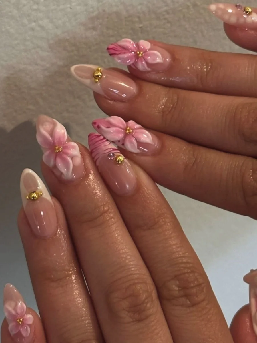 24 faux ongles en amande à presser, dégradé rose, avec motif floral et perles, pour femme, style français